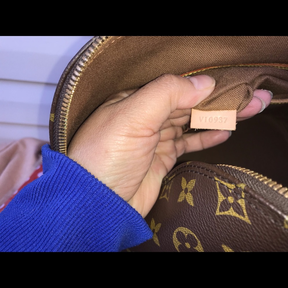 Louis Vuitton Alma Monogram PM size SOLD - Picture 8 of 14